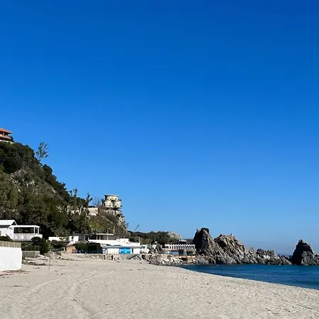 Belle Vie Luxury House